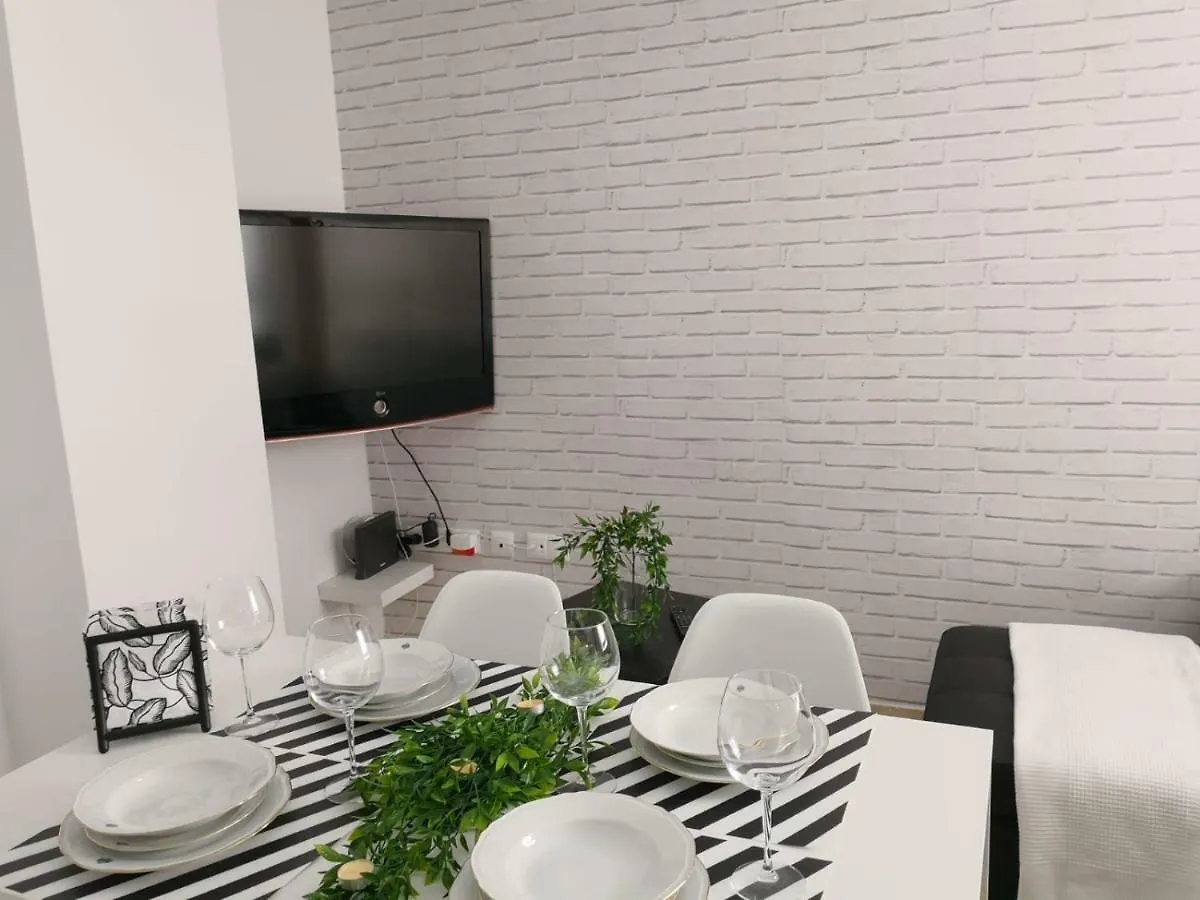 Apartamento La Victoria Apartment Malaga